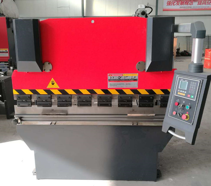 WC67Y-30*2000�ۏ��C